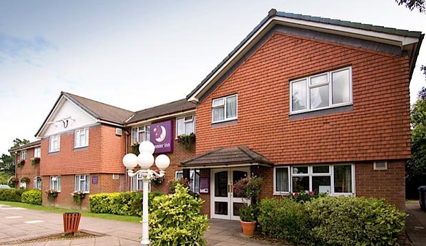 Exterior at Premier Inn Reading South